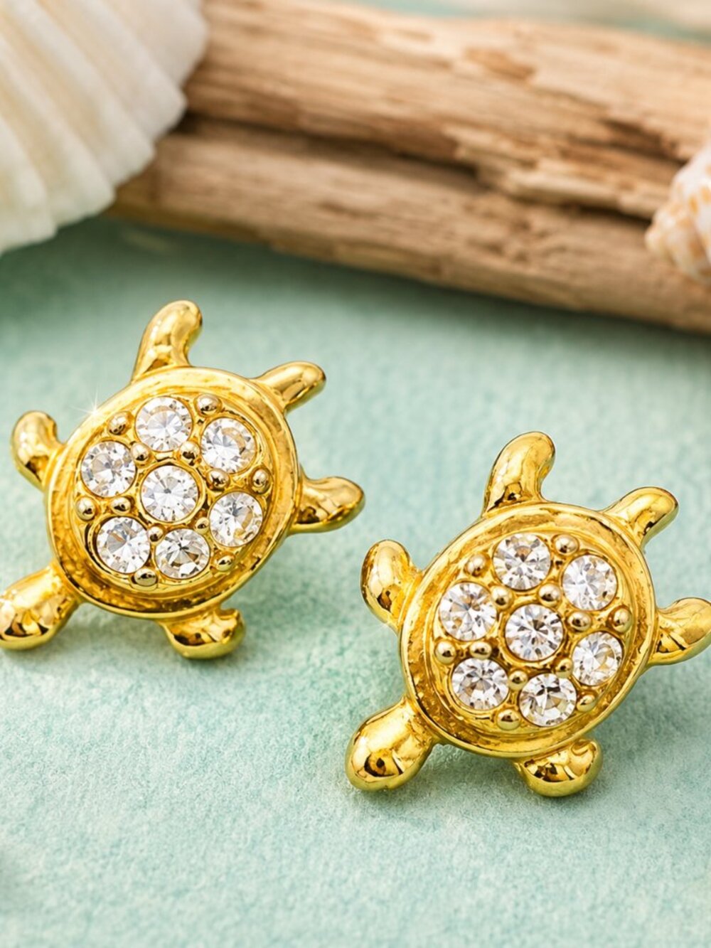 1992 Vintage Avon Precious Turtle Earrings Gold Tone Rhinestone Sea Turtle Studs